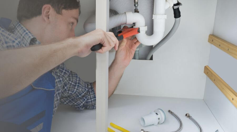 Expert burst pipe repair services in Mayersville, MS